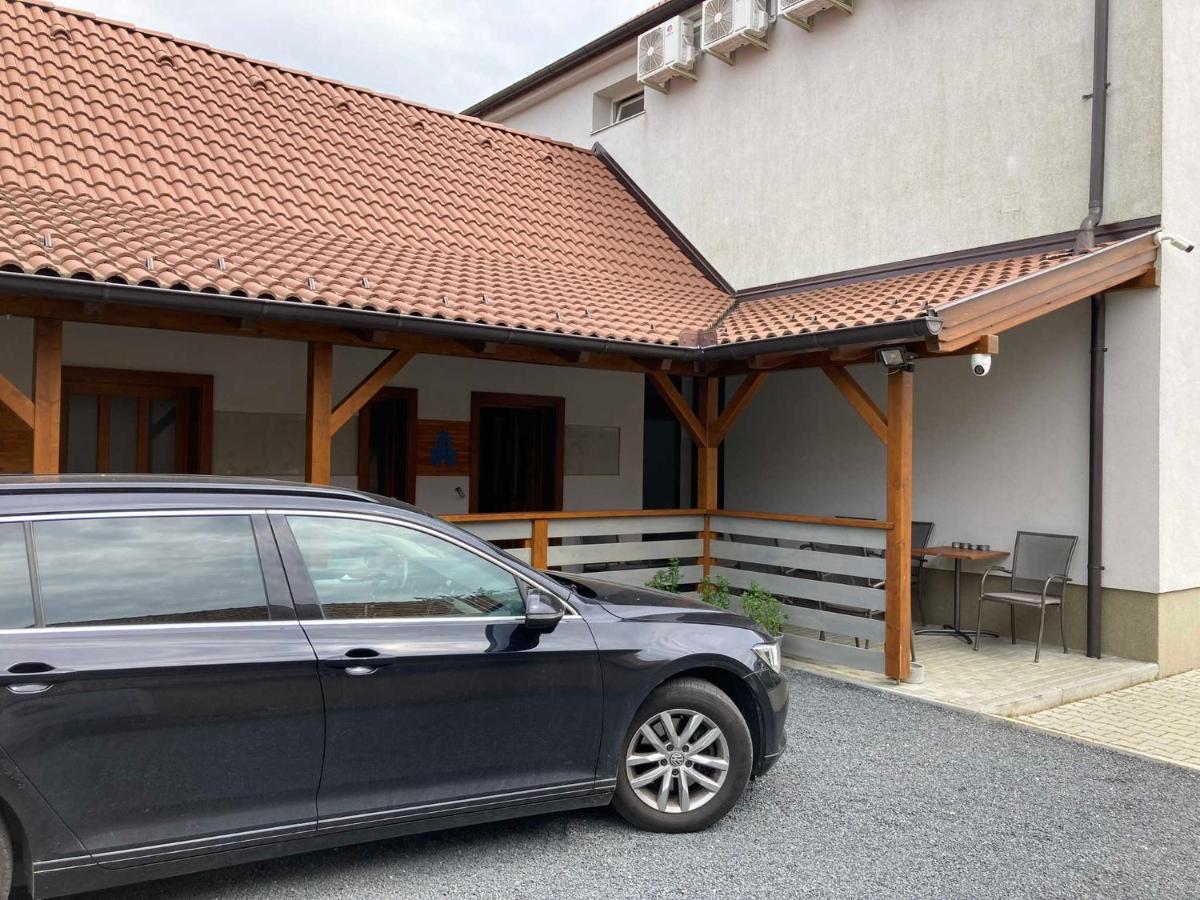 Hotel Toronyi Vendeghaz Exteriér fotografie