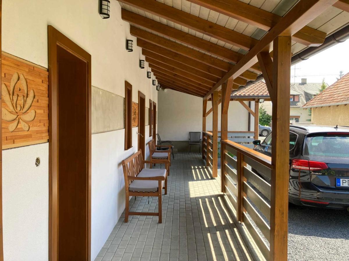 Hotel Toronyi Vendeghaz Exteriér fotografie